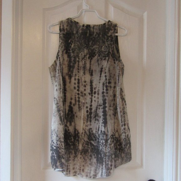 Smoky Gray flowing Sleeveless blouse - Picture 5 of 5